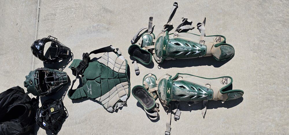 Mizuno baseball catchers equipment