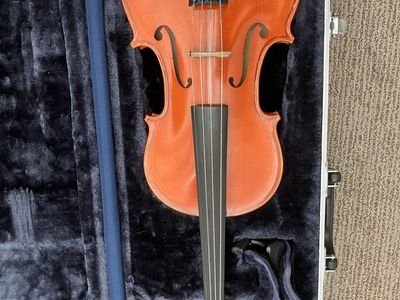 Student Violin with Bow and Hard Case