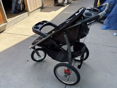 Graco jogging stroller