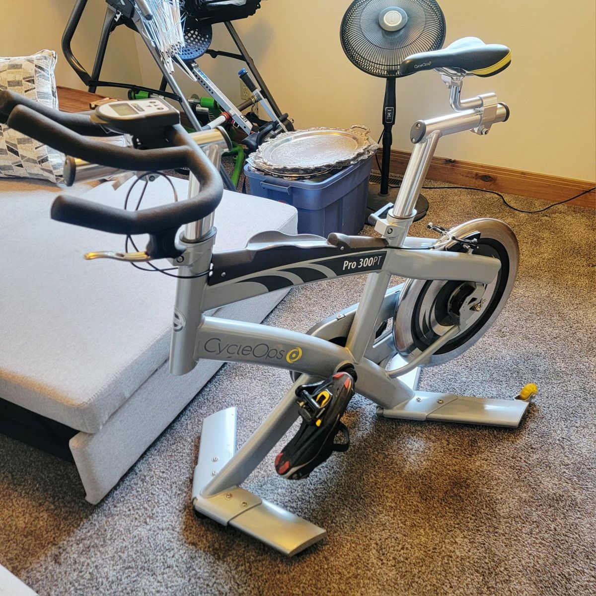 CycleOps Pro 300PT Indoor Cycle Training Bike with Power Meter - Very Good Condition