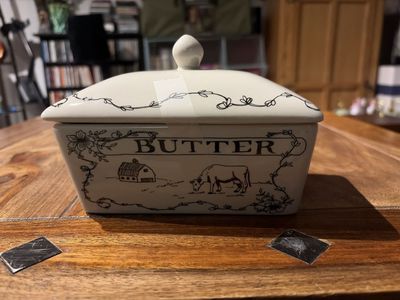 Large Ceramic Butter Dish with Lid - Farmhouse Style "BUTTER" Cow & Barn Decor