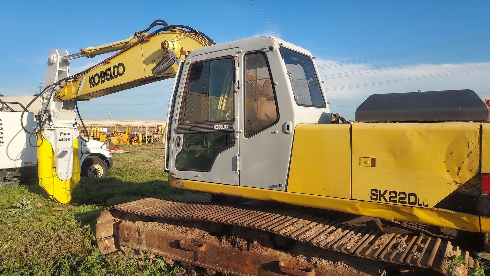 Kobelco Pre-Emissions Excavator Scrap Processing Construction Dirt Work Heavy Equipment Diesel Engine Hydrostatic Enclosed Cab