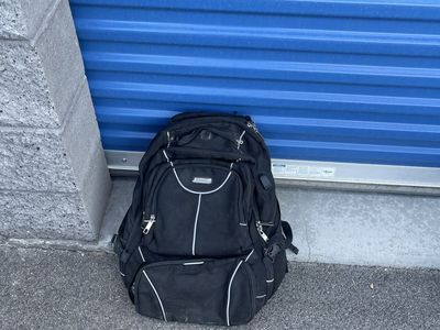 SwissGear Black Backpack with Insulated Compartment, Large Capacity