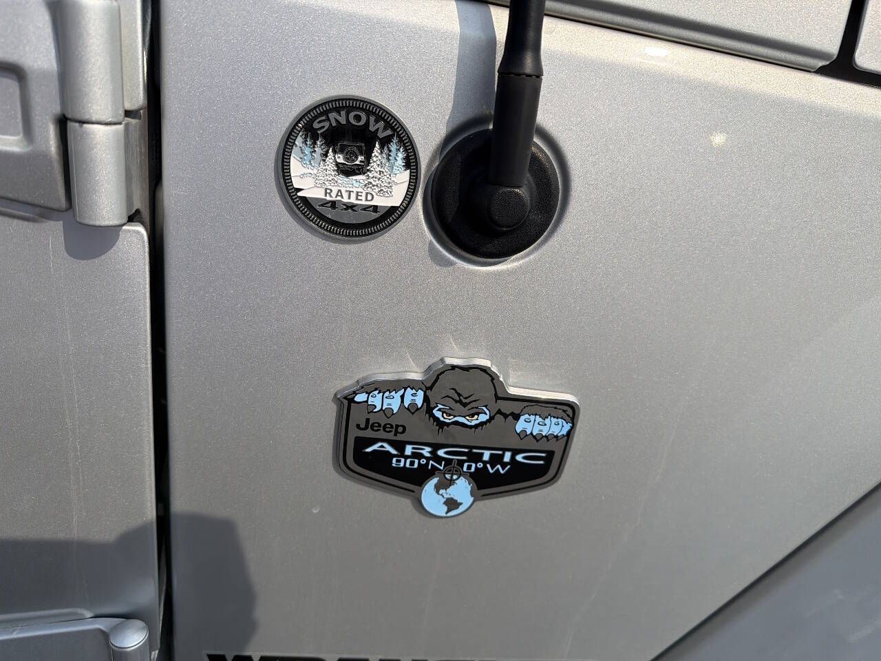 Main image 4