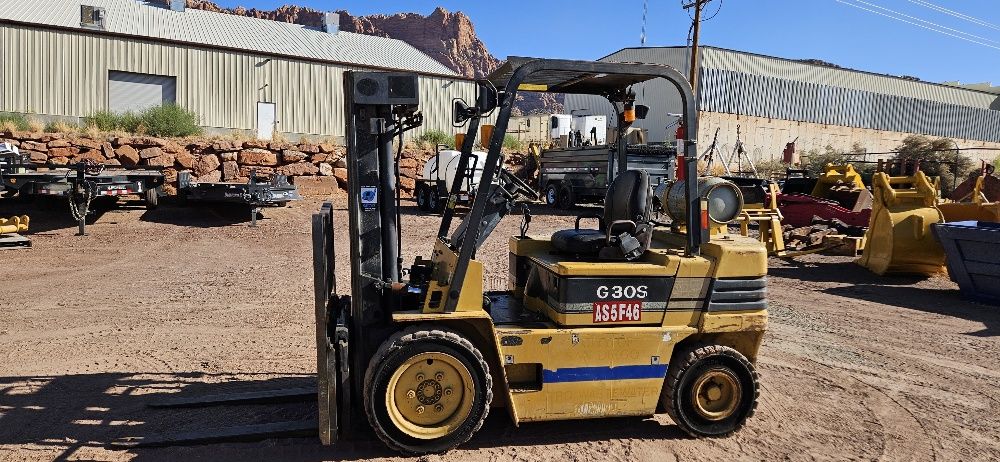 Daewoo G300S Indoor and Outdoor Forklift