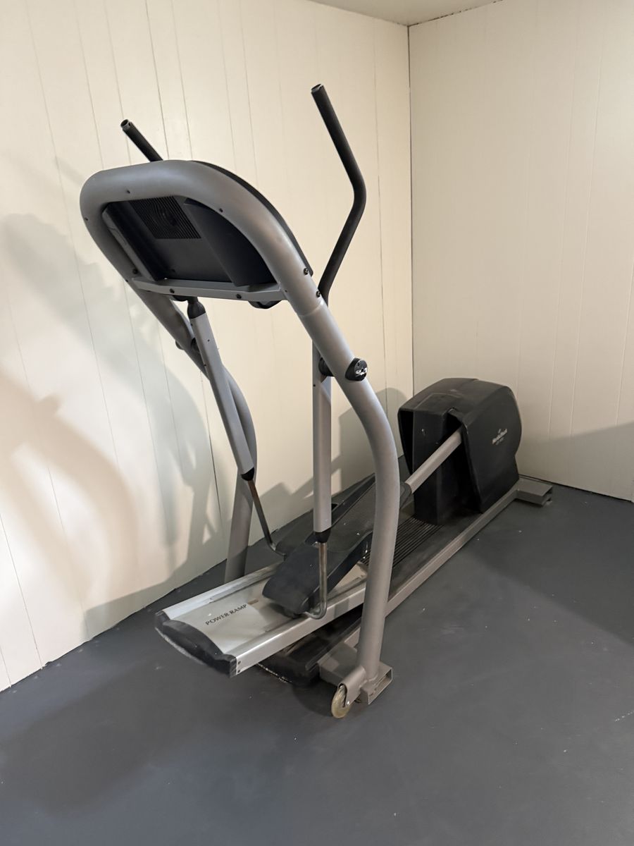 Free Elliptical