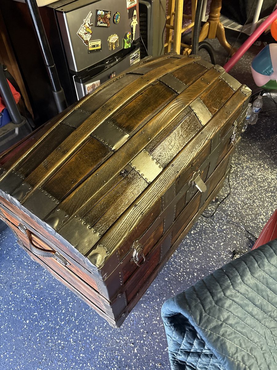 Main image 6