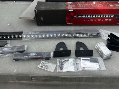 Brand New RIGID Radiance SR-Series LED Light Bar + Ford Bronco Mounts