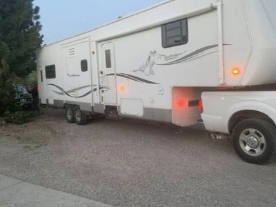 2004 fifth wheel toy hauler