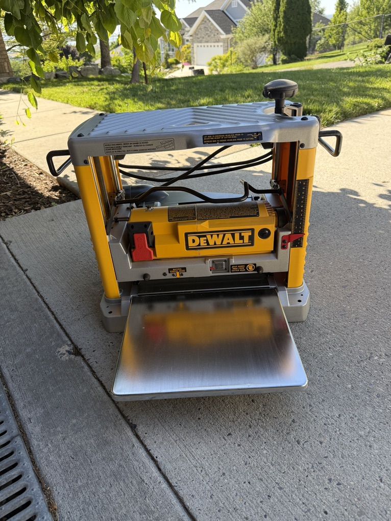 DeWalt Bench Planer