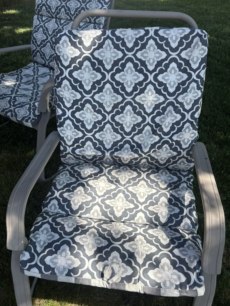 PATIO SET