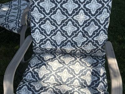PATIO SET