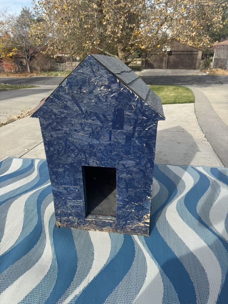 Blue Shingled Dog House Animal Oustisde Home