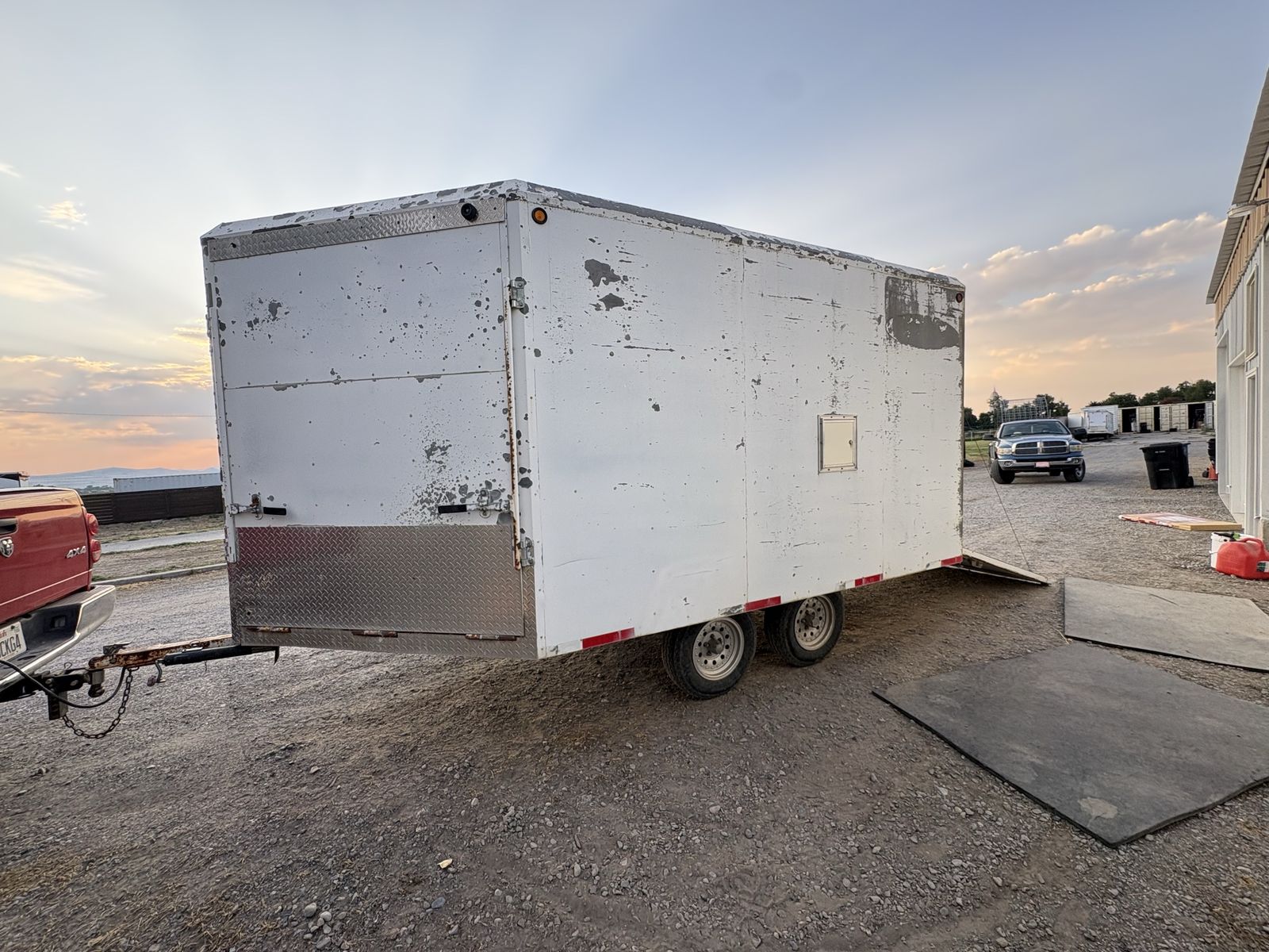 All metal enclosed snowmobile atv trailer 