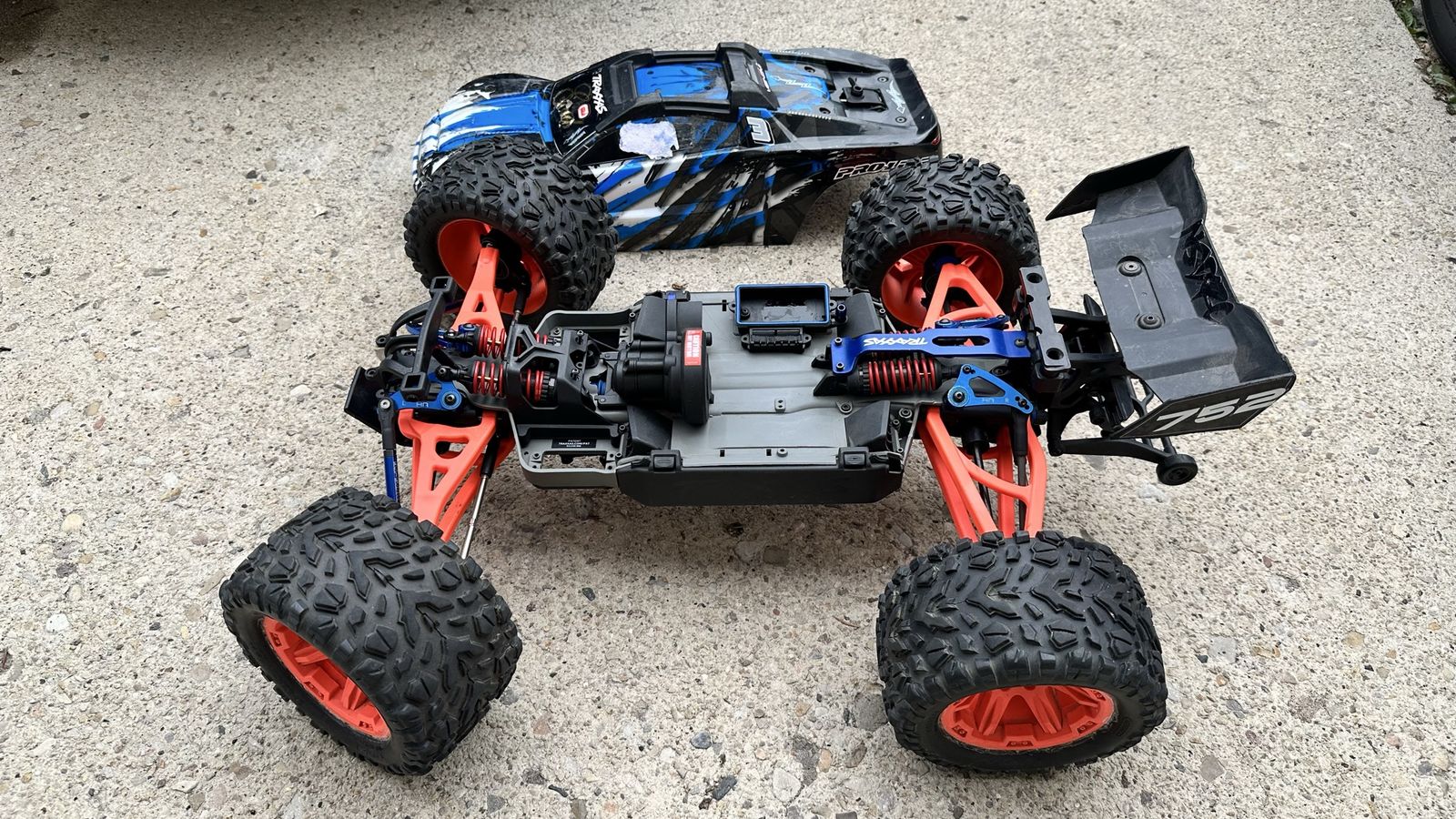 Traxxas Erevo 2.0 VXL 1:8 Upgraded Roller