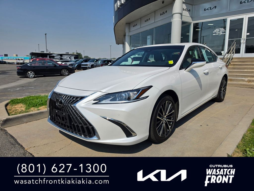 2024 Lexus ES Base