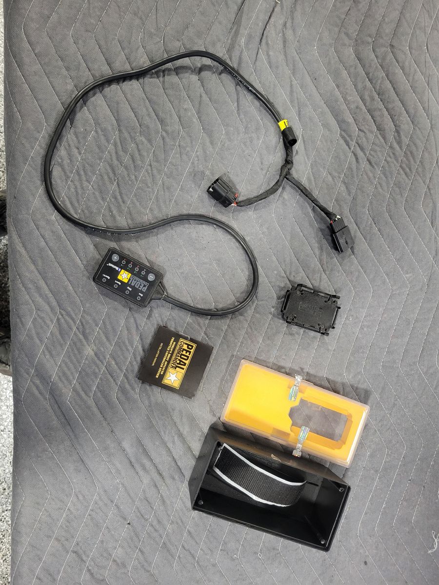 Pedal Commander PC31 - Jeep, Dodge, Chrysler, Maserati