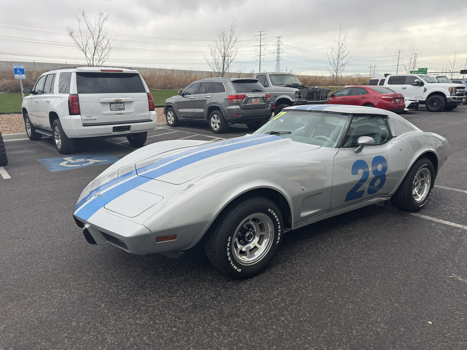 1977 CHEVROLET CORVETTE Base