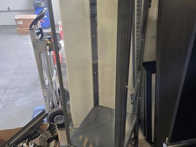 Glass Display Case (Locking)