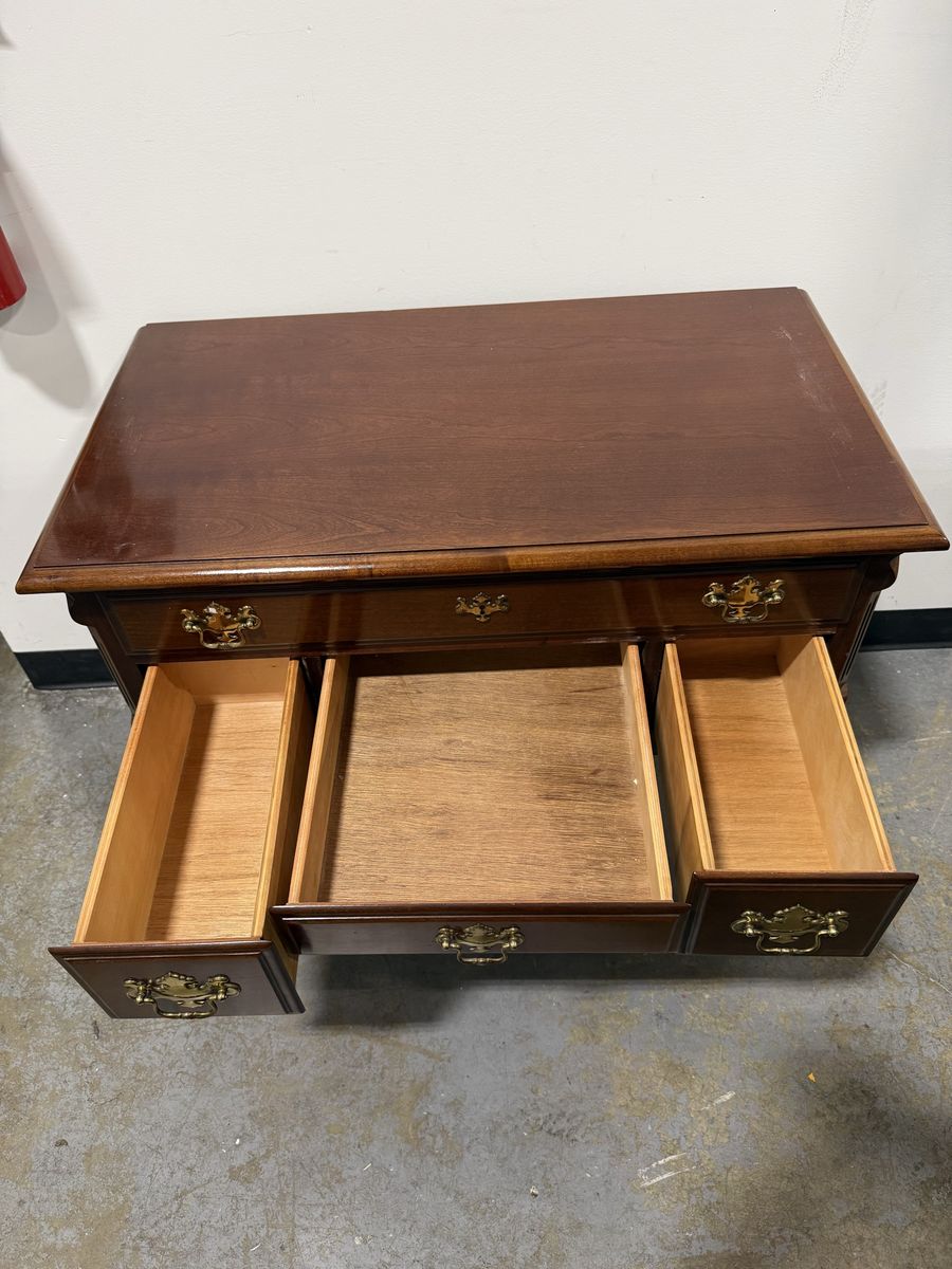 Main image 4