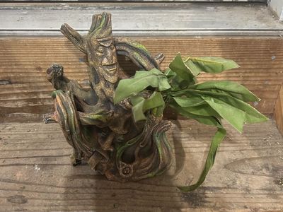 Reptile decor