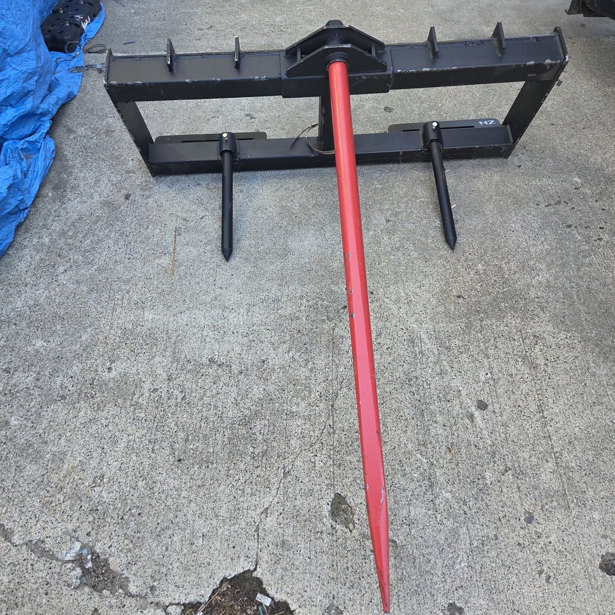 hay bale spear quick attachment skid steer tractor
