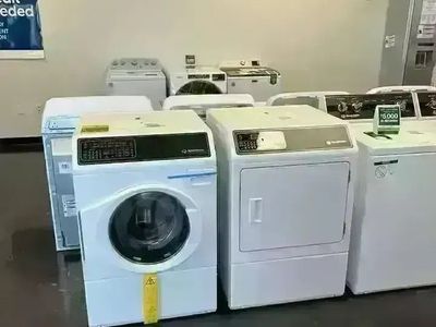 CALL FOR BEST PRICE - SPEED QUEEN WHITE LAUNDRY SET