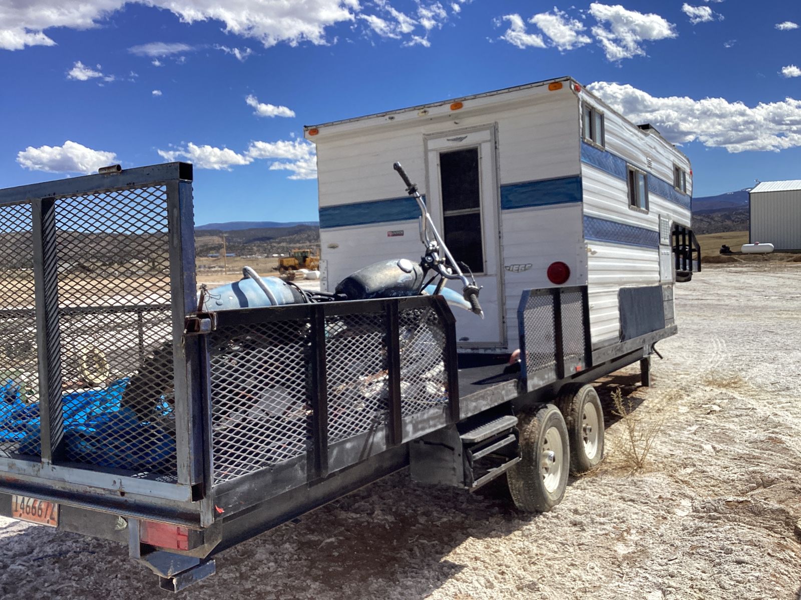 Camp Trailer Combo 5th Wheel