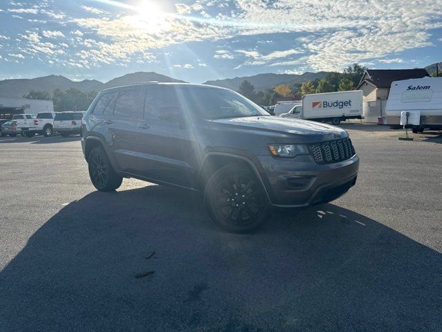 2017 Jeep Grand Cherokee Altitude
