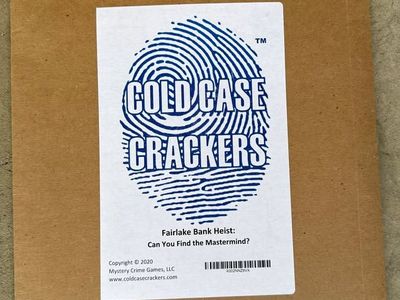 Cold Case Crackers Game - Fairlake Heist Case
