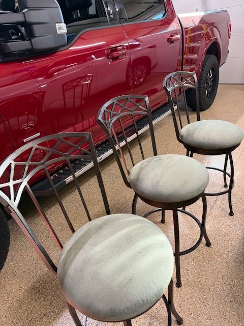 3 Tempo Porterville 30 inch barstool