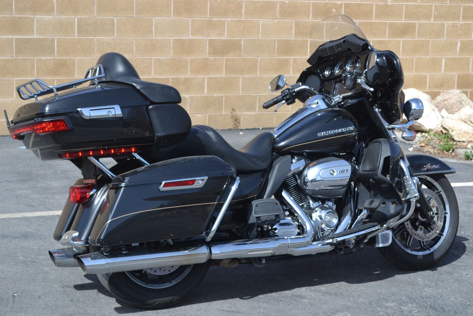 2017 Harley Davidson Ultra Limited 107 - Touring Cruiser - Ultra Classic Electra Glide FLHTK