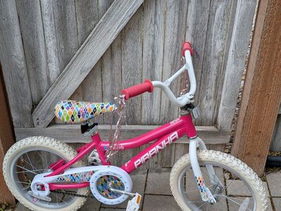 Piranha Little Lady 16 inch Bike