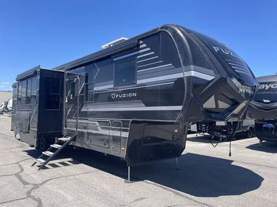 2026 Keystone Fuzion 419 Toy Hauler – Luxury Toy Hauler, King Bed, Patio Package, Loaded!