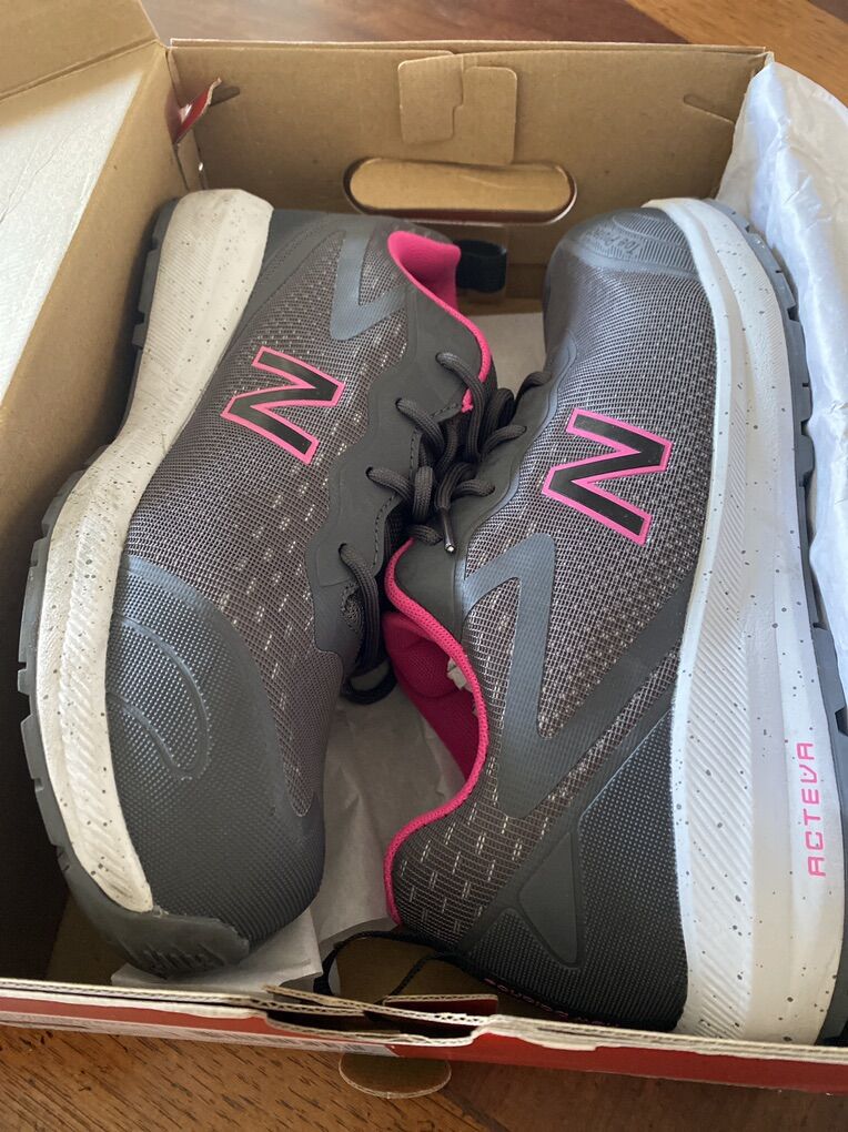 New Balance steel Toe Shoes