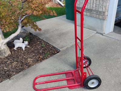 Red Convertible Hand Truck / Dolly with Extending Base