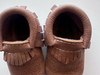 Freshly Picked brown leather baby moccasins