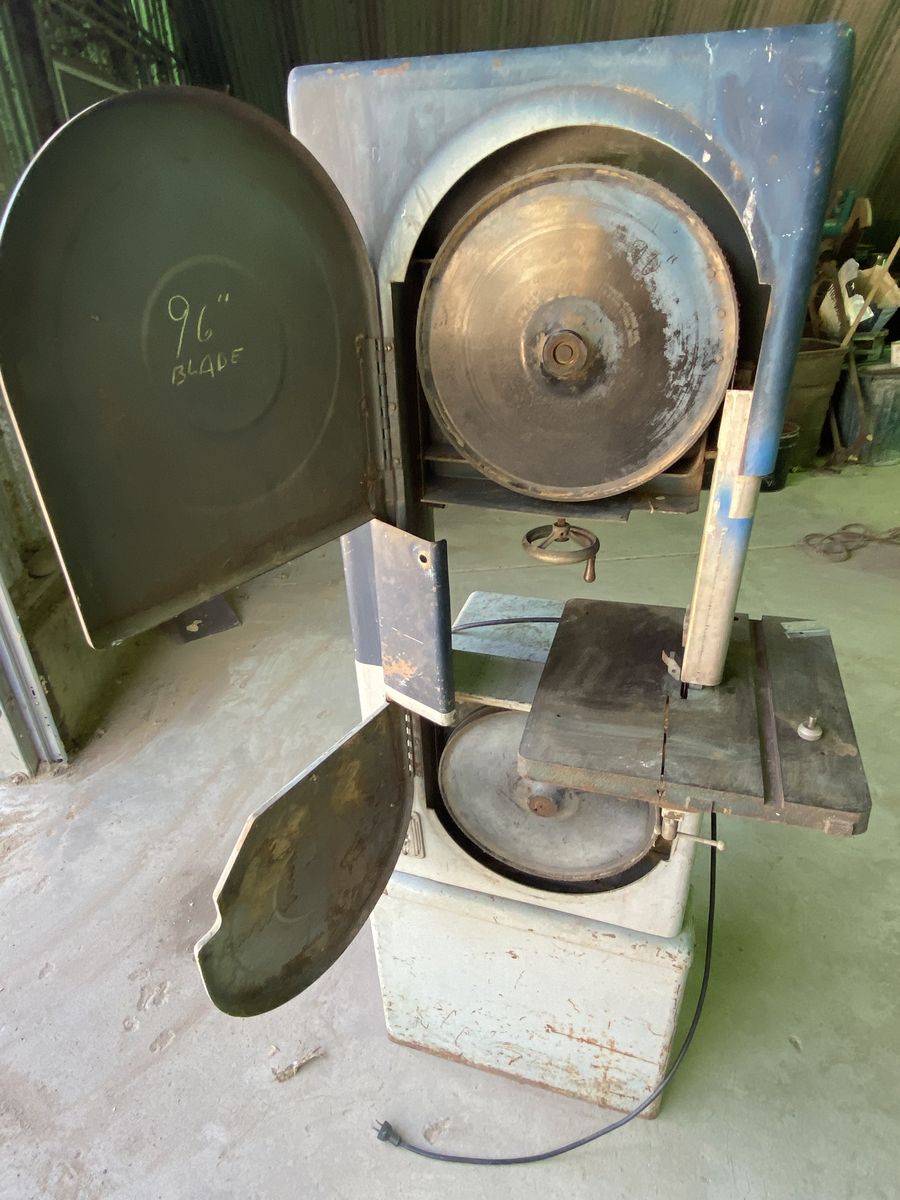 Band saw
