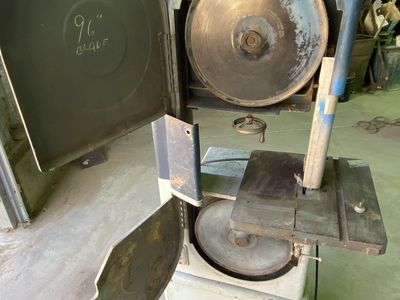 Band saw