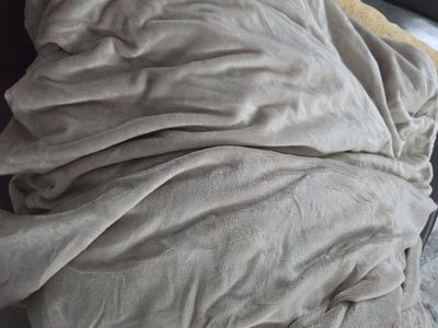 Cozy Gray Fleece Throw Blanket - Soft & Warm king size
