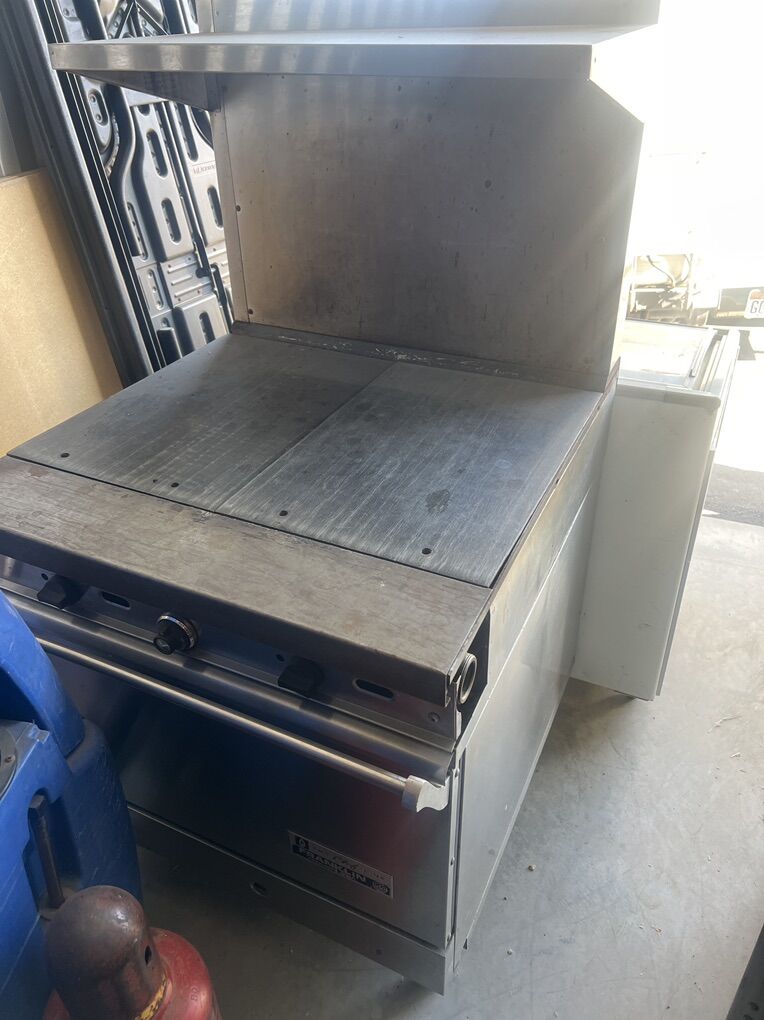 Commercial Gas, Grill, And Oven Combo By Franklin