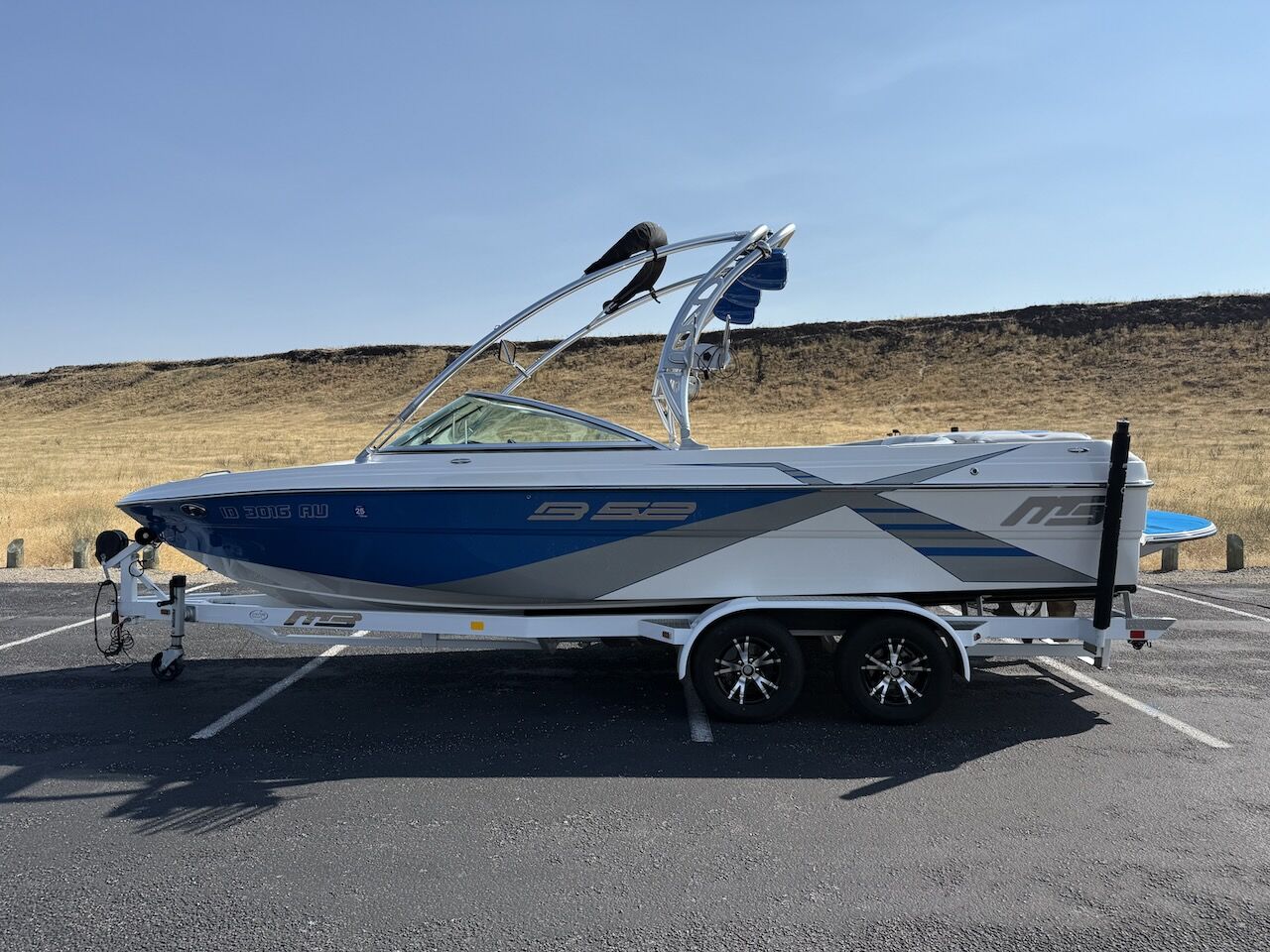 2012 MB Sports B52 23 foot