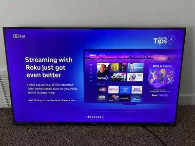 43” Hisense Roku Smart TV - LED Flat Screen