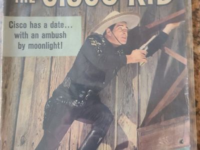 Vintage Dell Comics The Cisco Kid Comic Book with Juicy Fruit Back Cover Ad