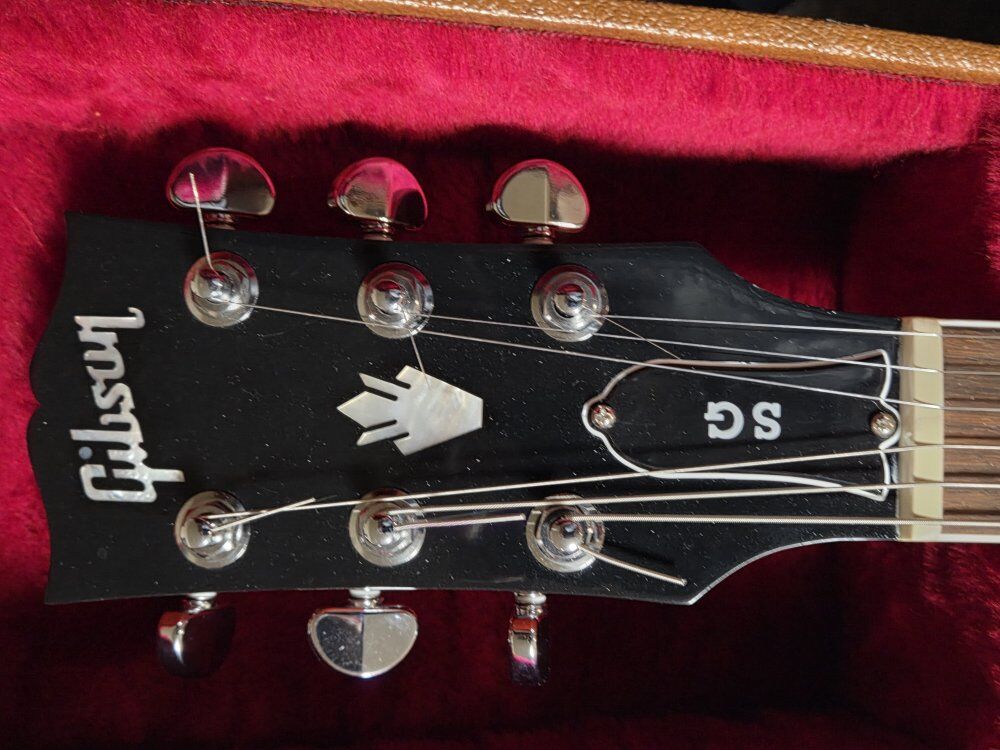 gibson SG standard guitar 2018