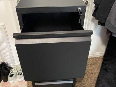 Locking3 Drawer File Cabinet