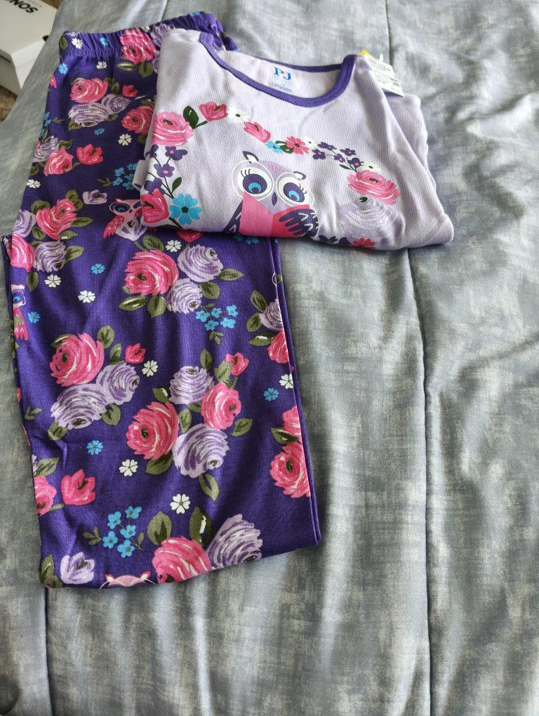 Girls size 14 winter pajamas