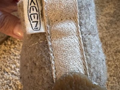 KEEN Mosey Derby Shoes NWOB W9.5