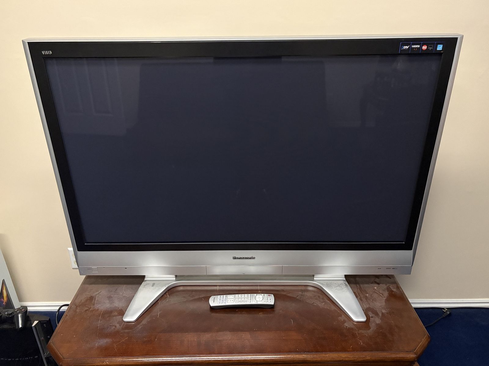 Panasonic VIERA 42-inch HDTV Plasma TV with 2 HDMI Ports & Remote - Model TQFD329