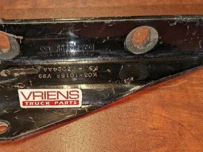 Kenworth W900 Right Bracket